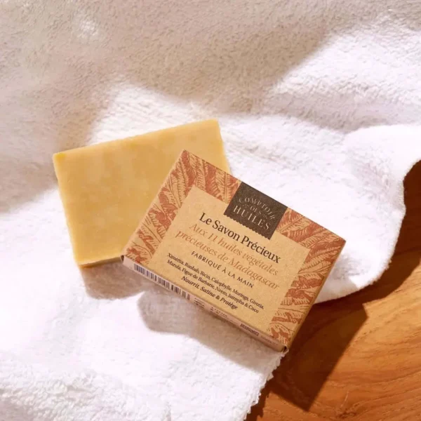Comptoir des Huiles - Savon aux 11 Huiles Végétales Précieuses de Madagascar BIO 100g
