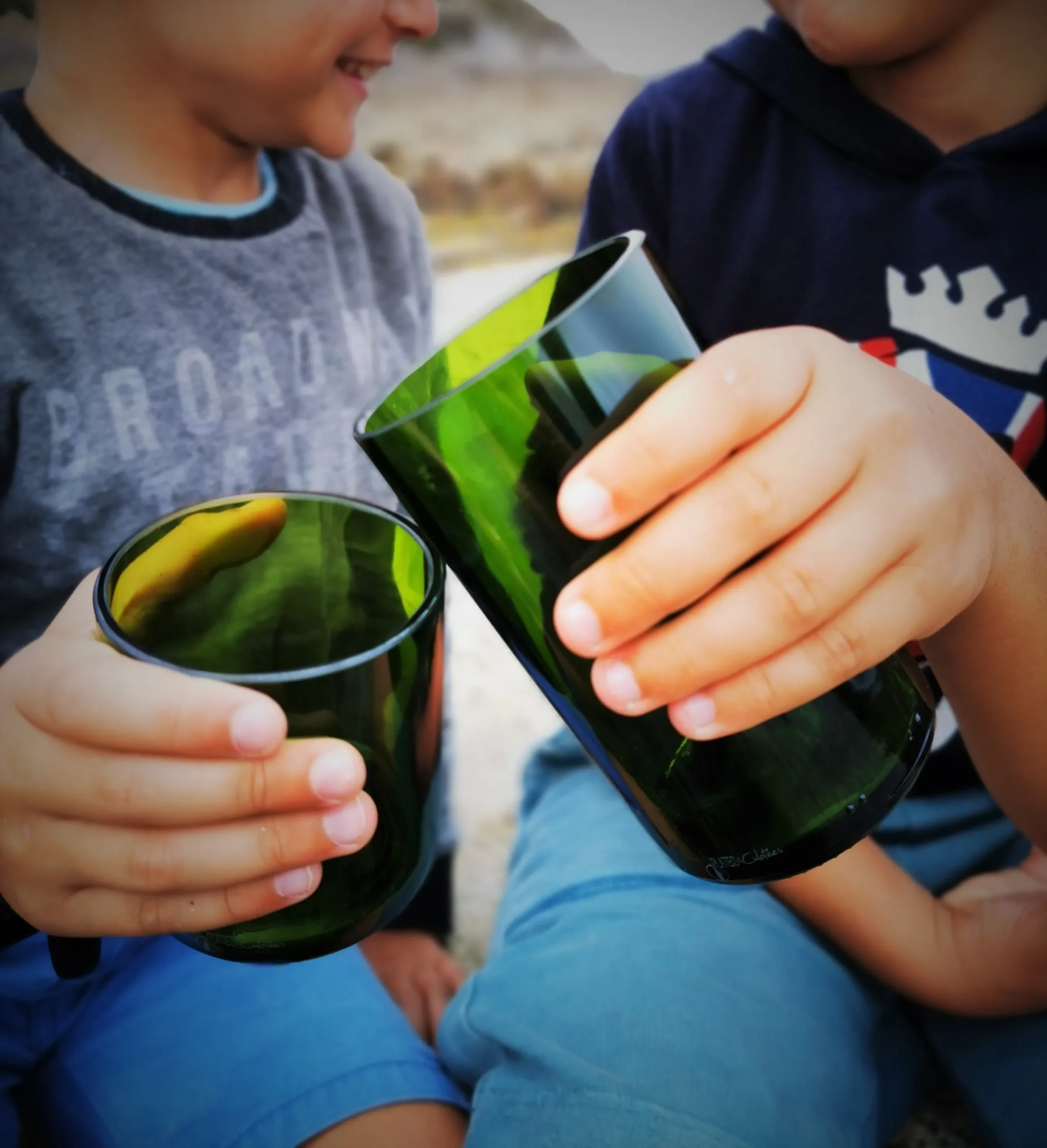 Plates et culotées - Verre cocktail vert - Lot de 4 (33cl) – Image 4