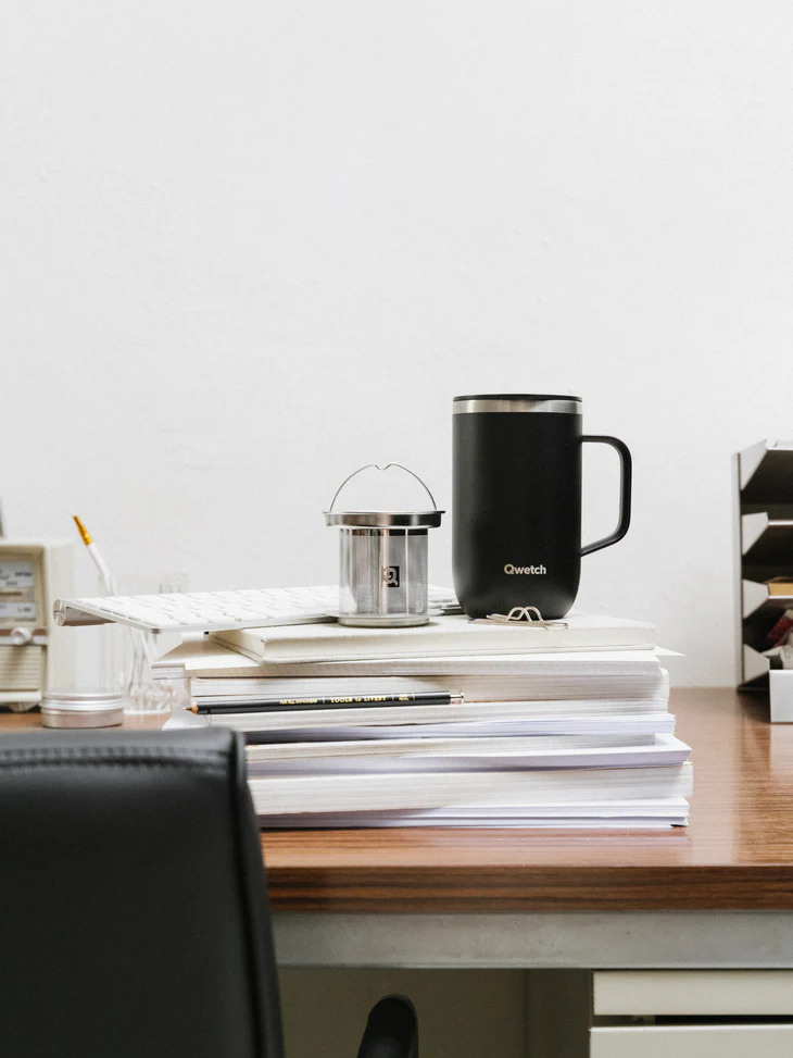 Qwetch - Mug isotherme 470ml - coloris au choix – Image 16