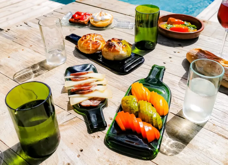 Plates et culotées - Plateau plat - Petit (coloris au choix)