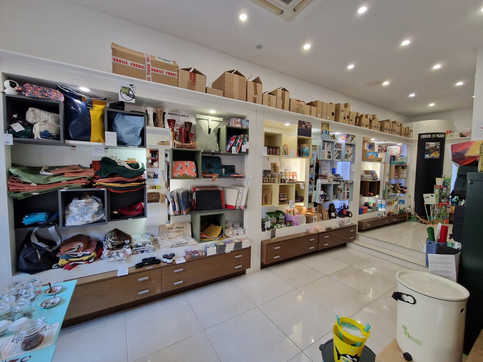 Produits upcyclés boutique Paris 12
